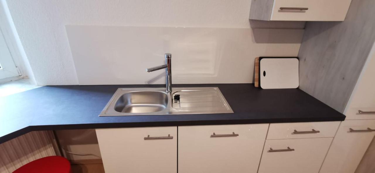 Modern Living In A Perfect Location Apartment Essen Bagian luar foto