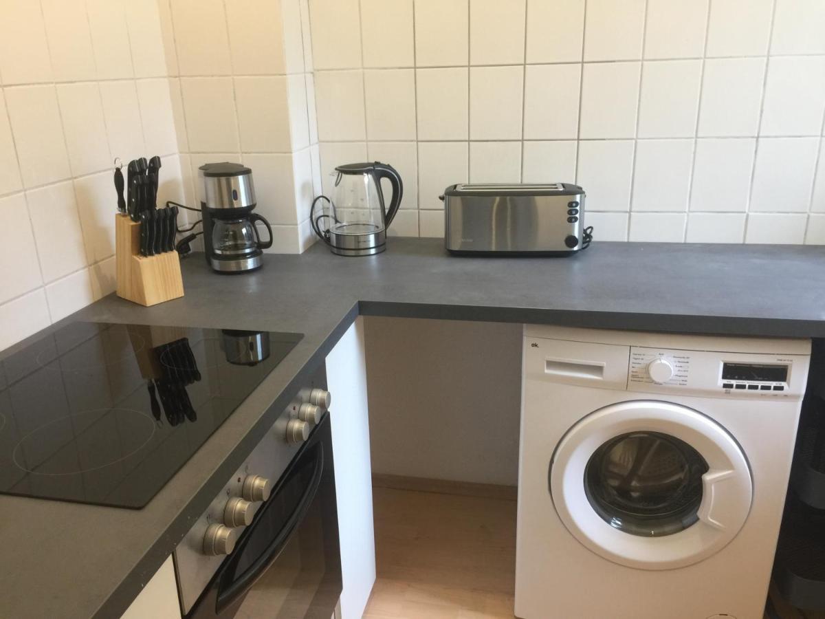 Modern Living In A Perfect Location Apartment Essen Bagian luar foto